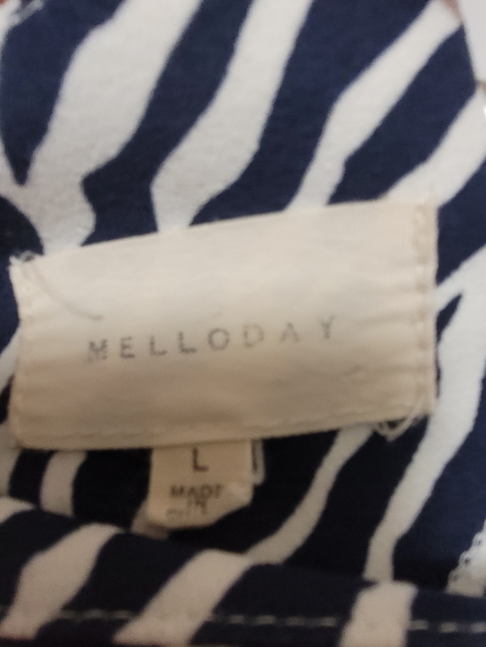 MELLODAY Navy Blue & White Zebra Print Scoop Neck Short Sleeve Tee - Picture 3 of 3